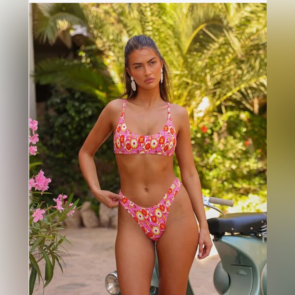 New VOLAFA Women's Triangle Bikini Set